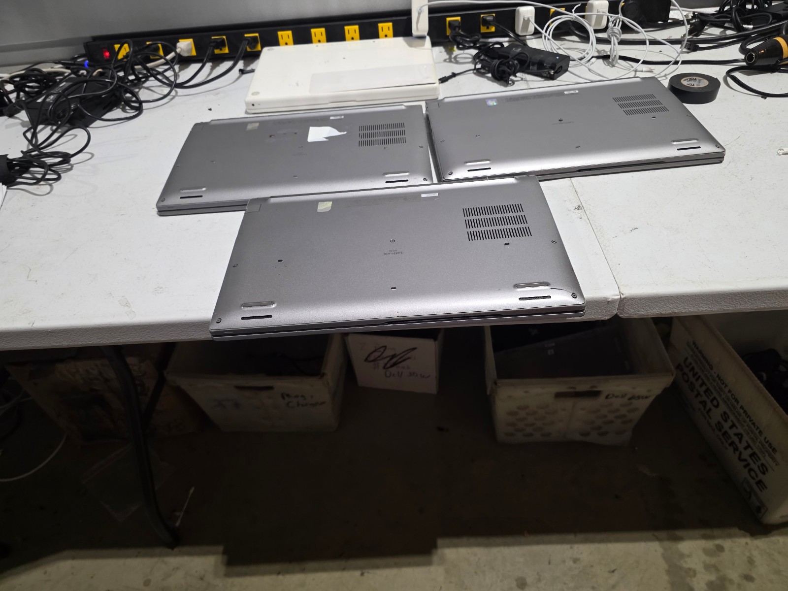 LOT 3 DELL DEALER LOT LAPTOP 5520 5530 I5 11TH & I5 12TH, 8GB NO HD/AC READ