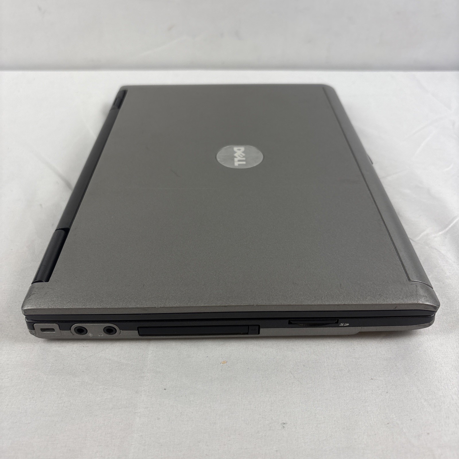 Dell Latitude D420 Intel Core Solo DDR2 HDD 60GB Windows XP w/ Charger
