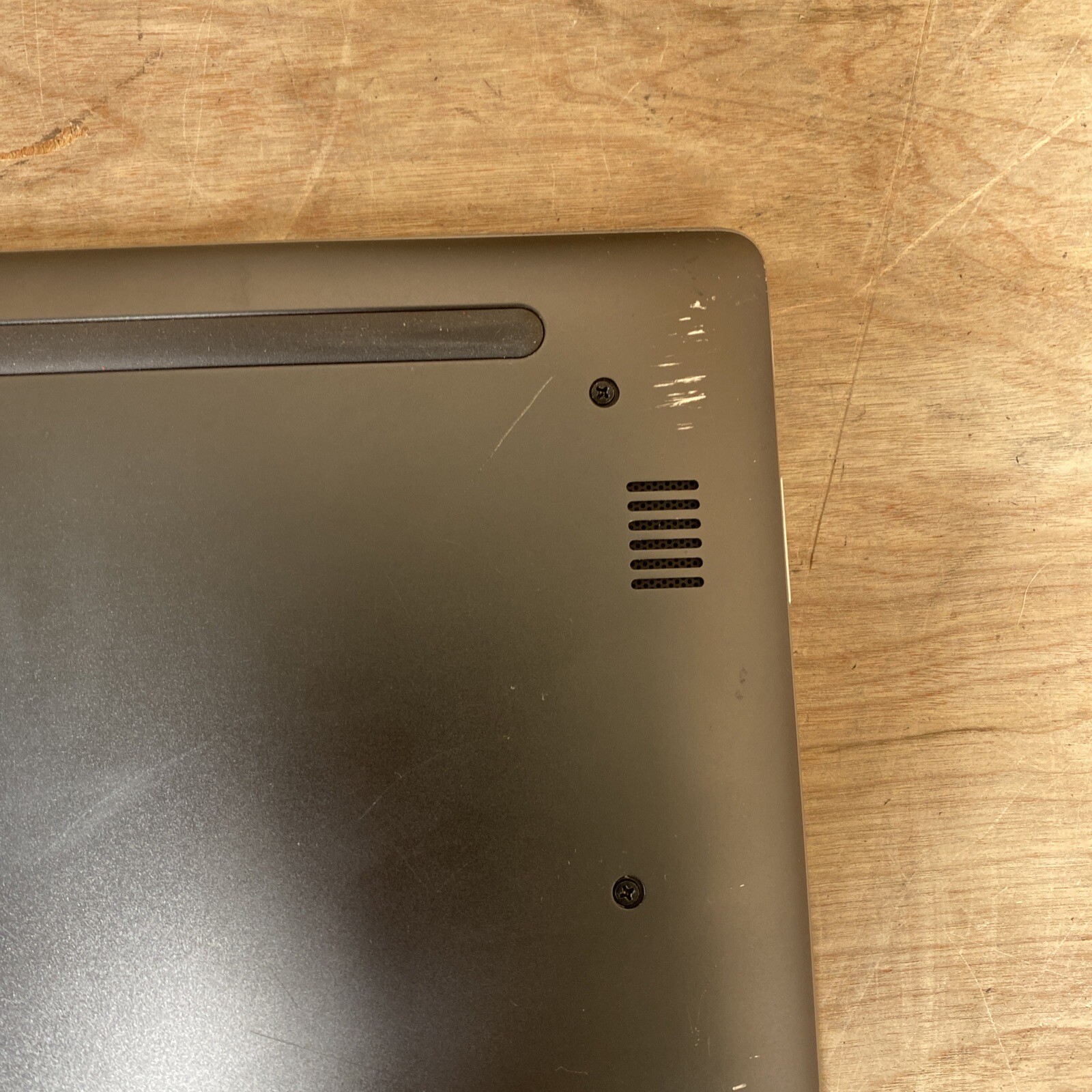 Dell Inspiron 15 15.6″ i5-6200@2.4GHz/ 4GB RAM/ 256GB SSD/ For Parts or Repair