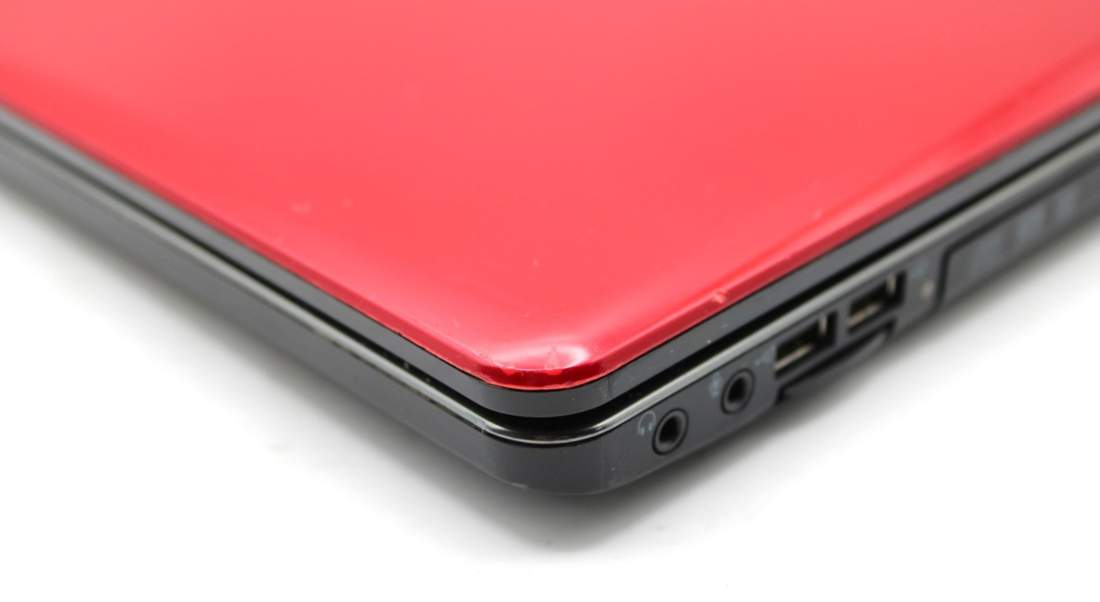 Dell Inspiron 1564 i3-330M@2.13GHz NO RAM STORAGE OR OS *USED/TESTED*
