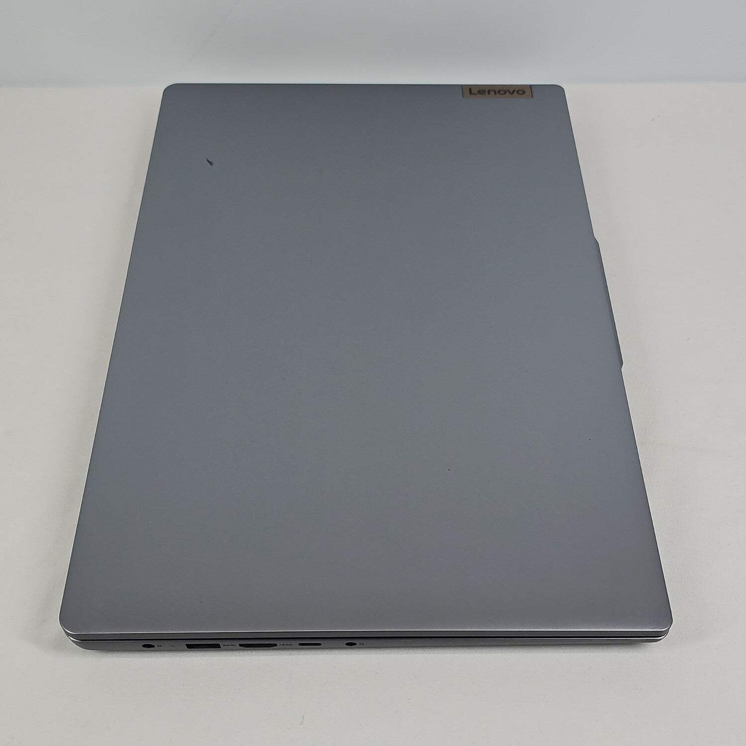 Lenovo IdeaPad Slim 3 82X7 15.6″ i3-1315U 1.2GHz 8GB RAM 256GB SSD