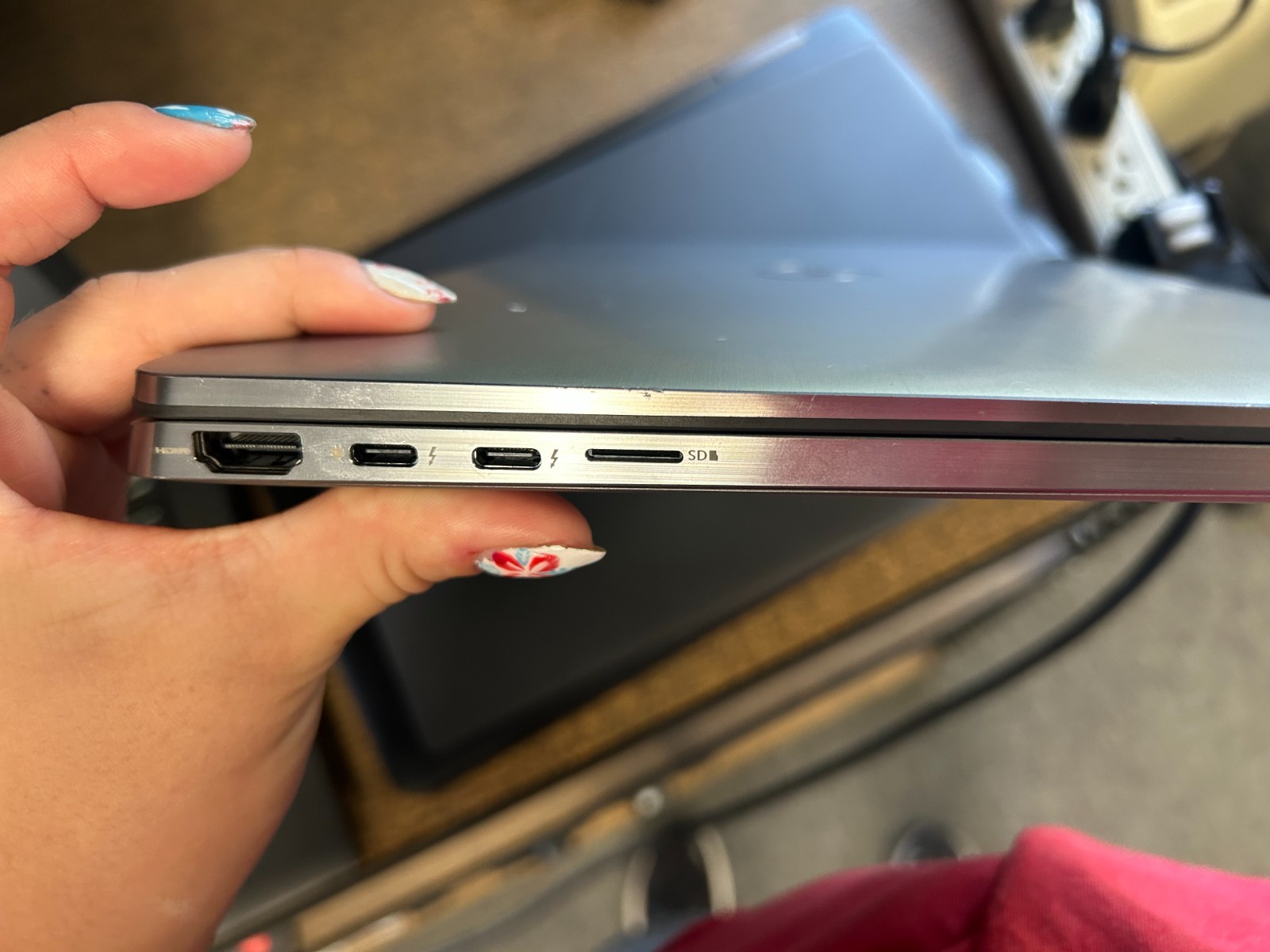 Dell Latitude 9520 15″ i7-1185G7 16GB 128GB NVMe Win11 Pro Office 2021 FHD