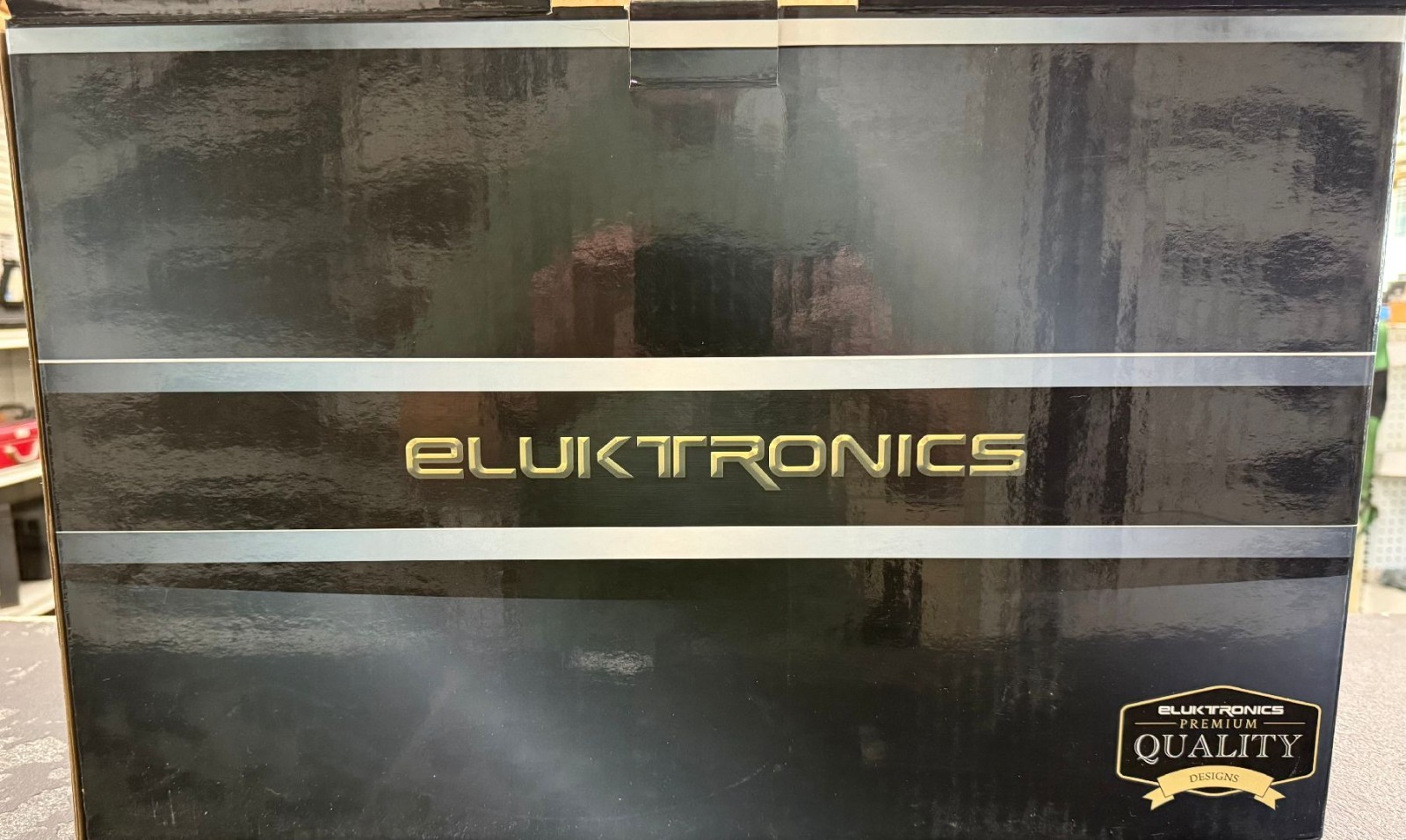 Eluktronics P670RP6 17.3″ Gaming Laptop i7 GTX 1060 8GB 256GB SSD Good Battery!