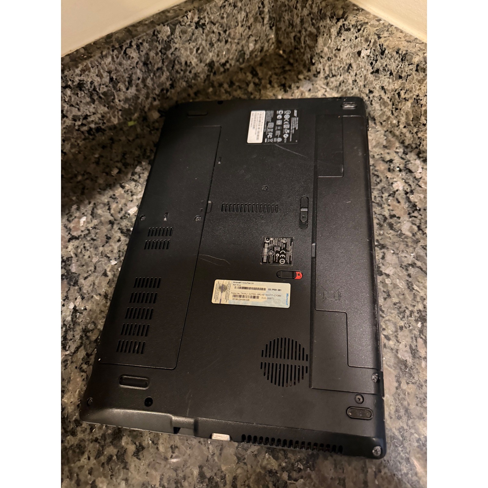 Acer Aspire 5733Z-4633 Laptop 15.6in Intel Pentium P6200 4GB RAM 500GB HDD Parts