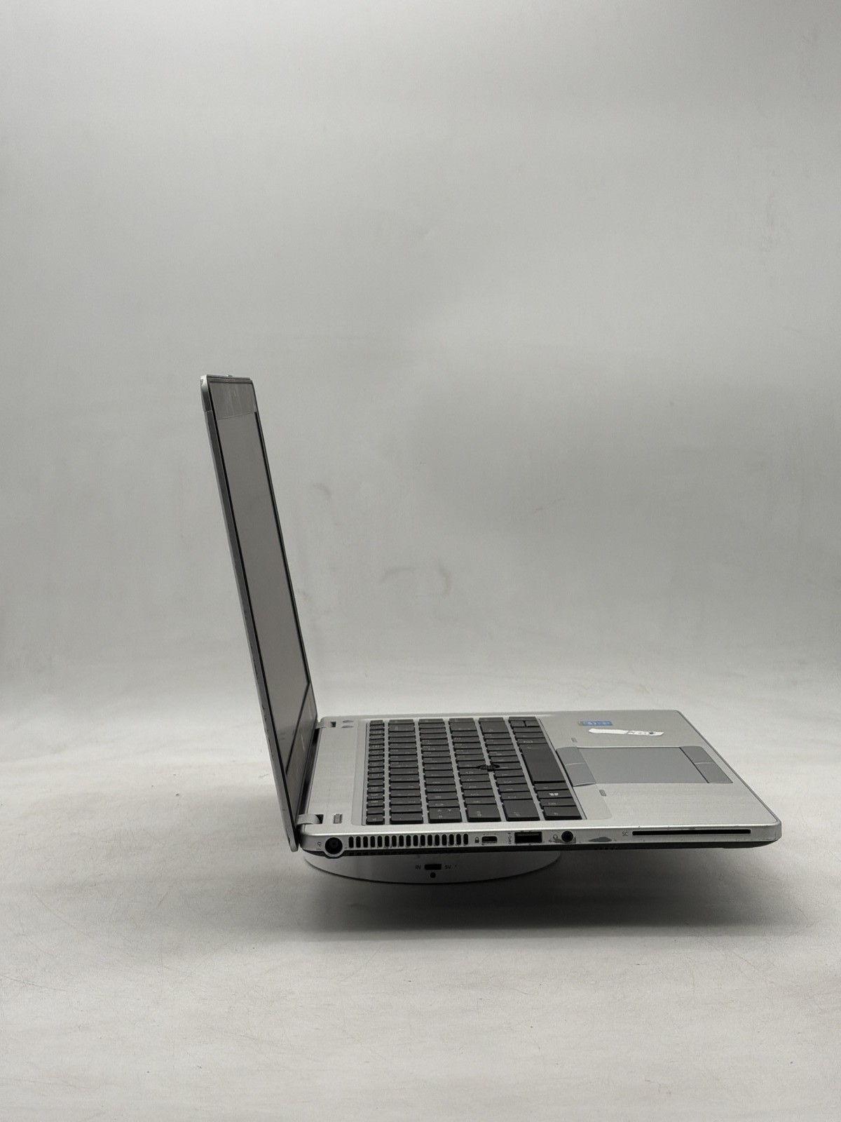 HP EliteBook Folio 9480m 13.9in i5-4310U 8GB 512GB 2018 -NO OS-READ