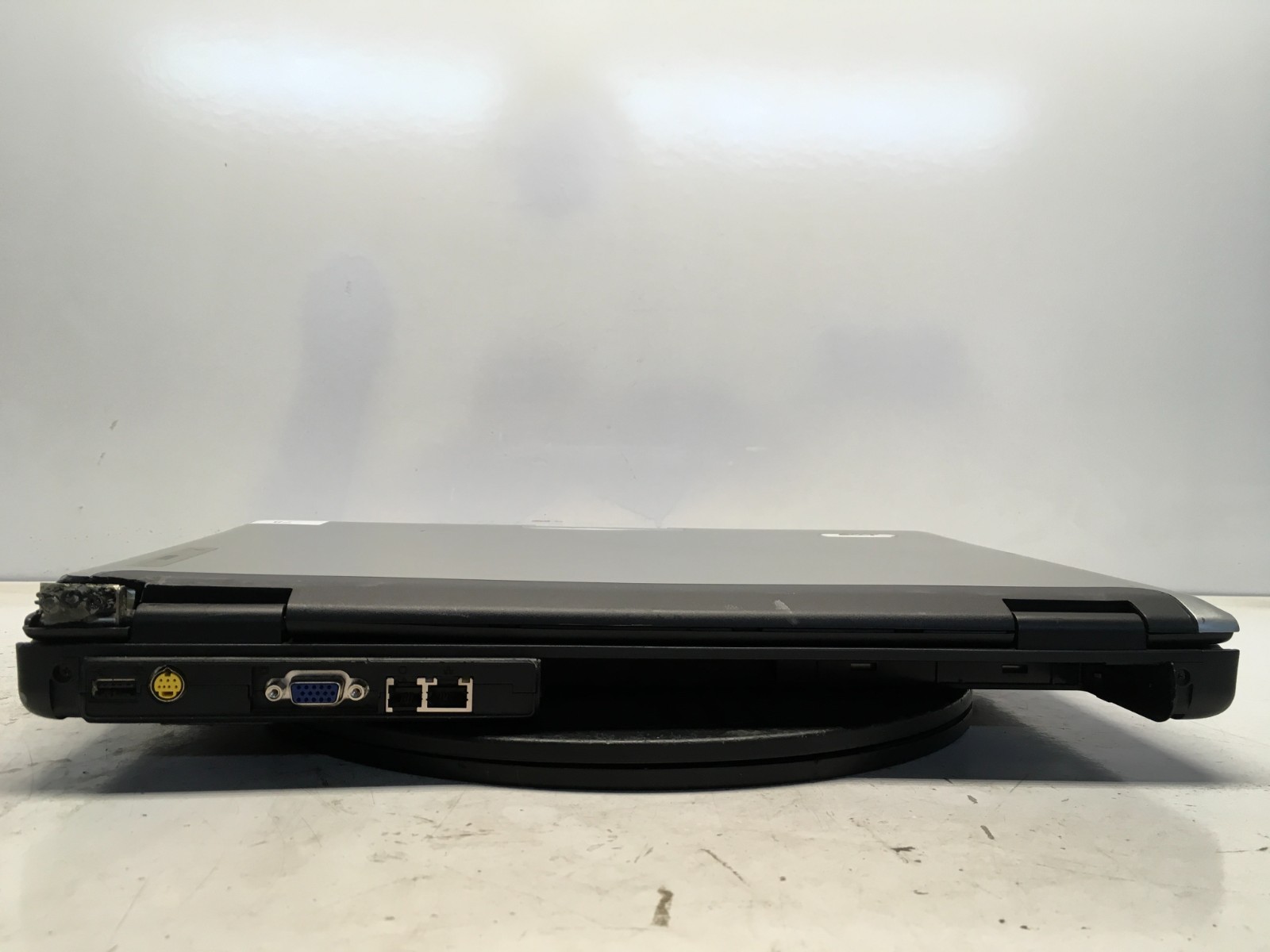 Acer Aspire 9300-5317 AMD Turion 64 X2 Tl-50 1.6GHz 1 GB NO HDD READD
