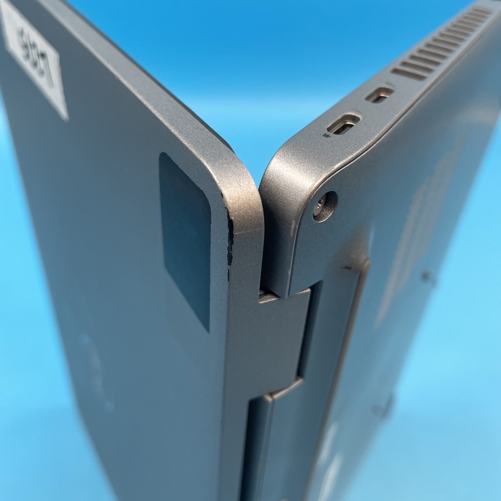 Dell Latitude 5420 | i7-1185G7 | 16GB RAM | 256GB SSD | NO OS | 49% BATT