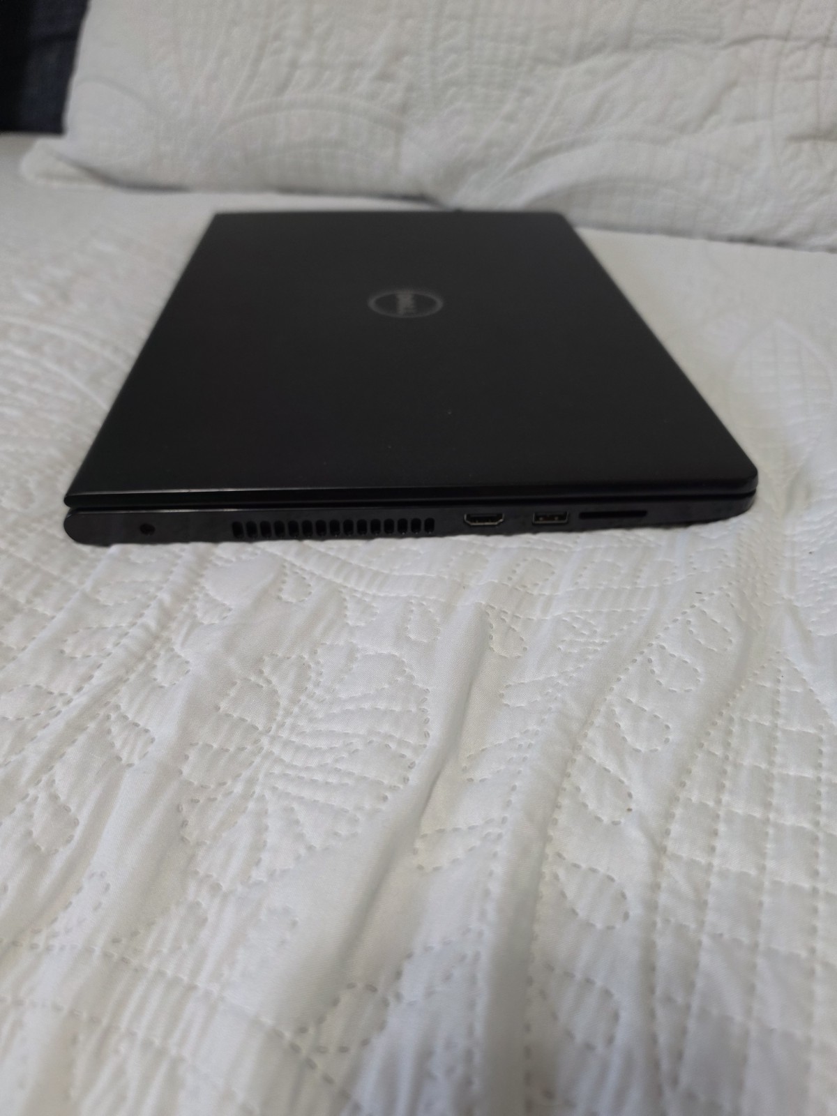 Dell Inspiron 15 5100 15.6″ Black Intel 2.0GHz 4GB 500GB HDD Win8 Unlocked