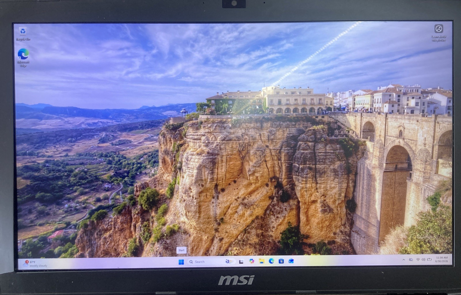 MSI MS‑1791 Intel Core i7 5700 2.7GHz 8 GB RAM 128 GB SSD WIN 11 bad battery