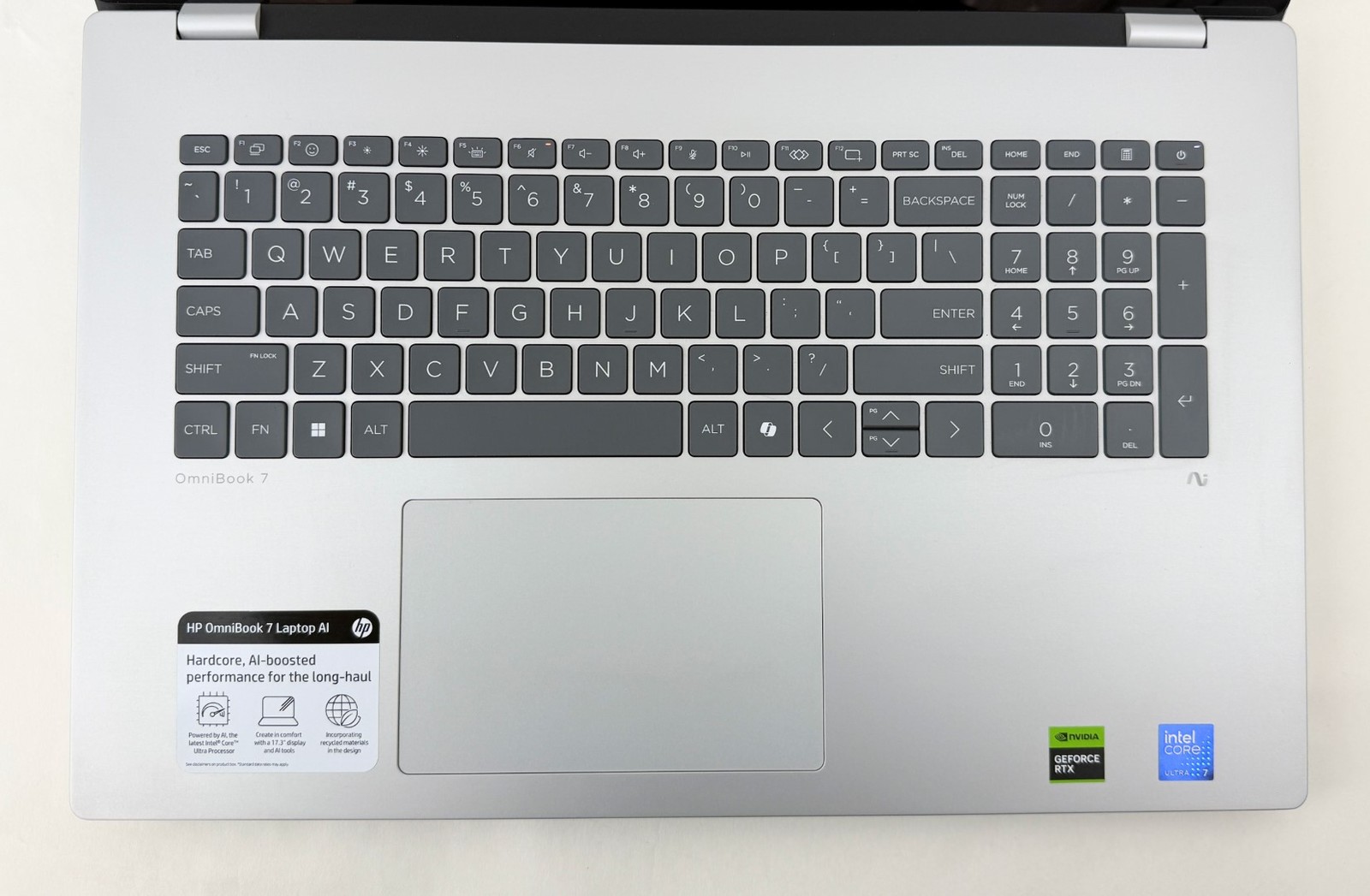 HP OmniBook 7 17-dc0073cl 17.3″ FHD Touch Ultra 7 258V 32GB 1TB RTX 4050 W11H