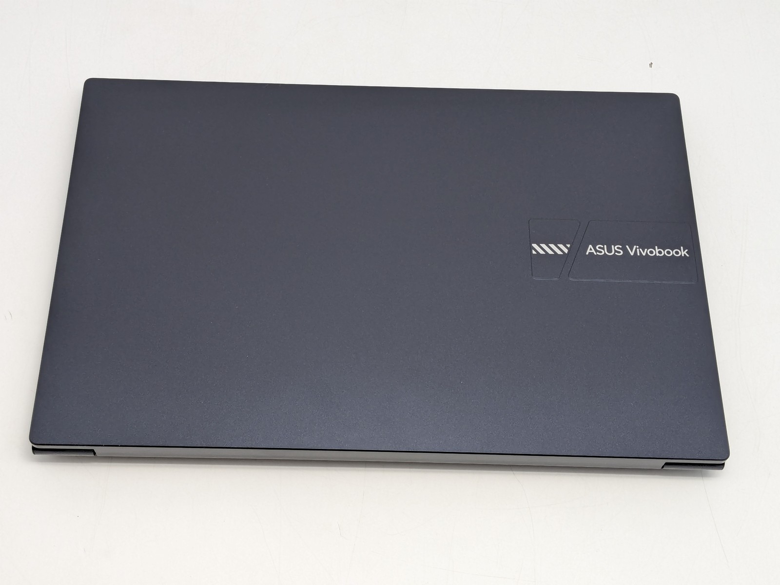 ASUS Vivobook 14 X1404V 14″ Intel Core 5 120U 8GB DDR4 256GB SSD Windows 11 Home