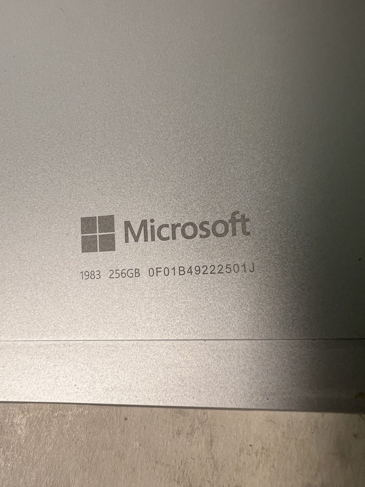 Microsoft Surface Pro 8 1983 i5-1145G7 2.6GHz 8GBDDR4 RAM NO SCREEN AS-IS No SSD