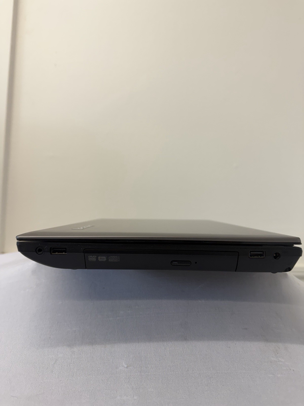 Lenovo Ideapad P580 Laptop – Good Screen – intel i5-3210M – Read Des