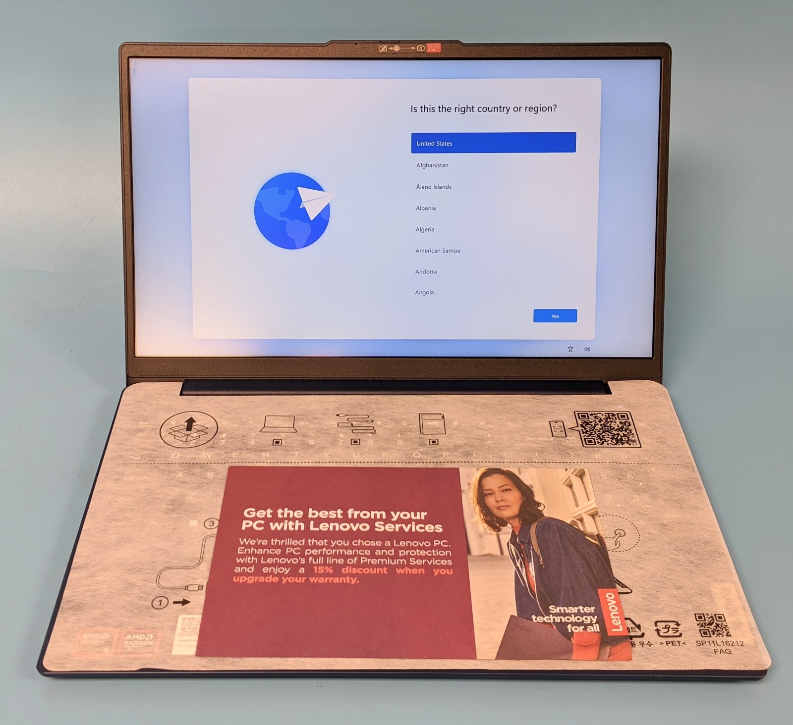 Lenovo IdeaPad Slim 3 15AMN8 15.6″ FHD Ryzen 5 40 8GB 256GB SSD W11H Radeon 610M