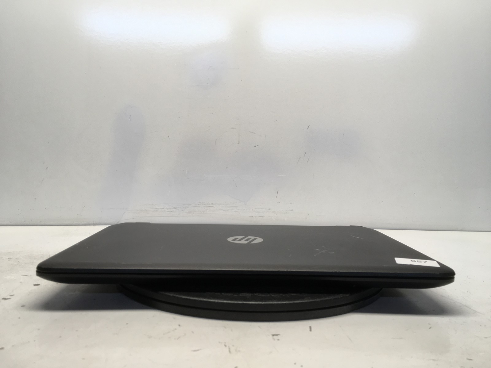 HP 15-F211WM Intel Celeron N2840 2.16GHz 4 GB NO HDD No Batt