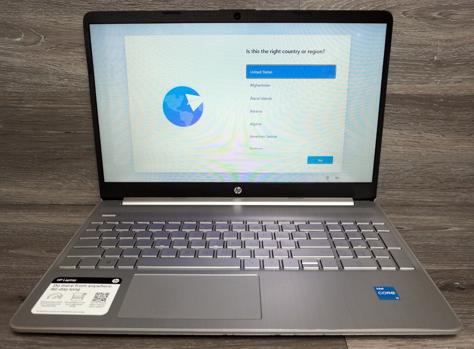 HP Laptop 15-DY5113DX 15.6″ Intel Core i3 – 256GB SSD – 16 GB RAM – Silver