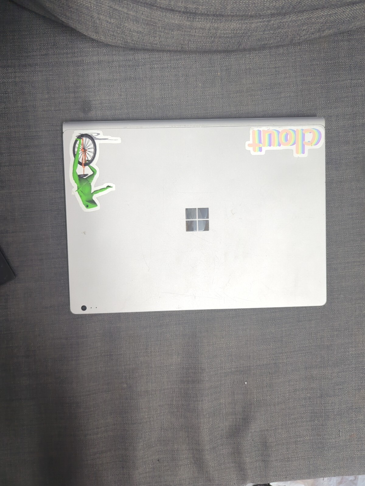 Microsoft Surface Book 1st Generation ( 128GB i5 8GB) Read Description