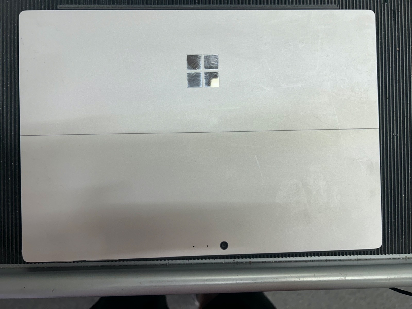 Microsoft Surface Pro 4 Intel i7-6650U 8GB RAM 256 GB Win 10