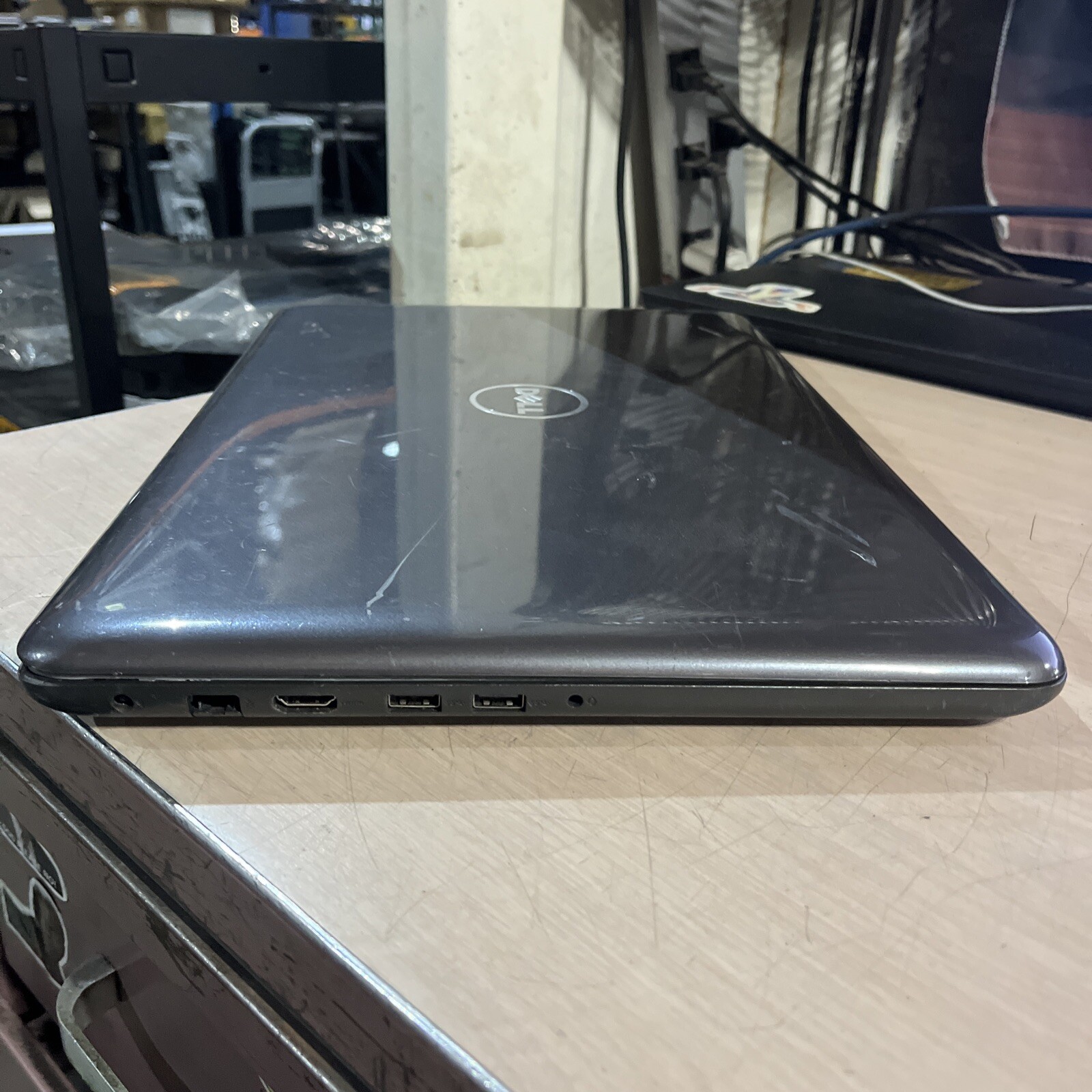 DELL INSPIRON 17 5000 SERIES INTEL CORE I5 7TH GEN 8GB RAM NO HD