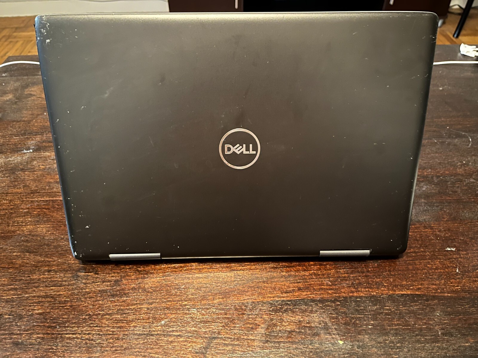 Dell i7573-7728GRY 2-in-1 15.6″ FHD Touchscreen i7-8550U 1.6GHz 16 GB RAM