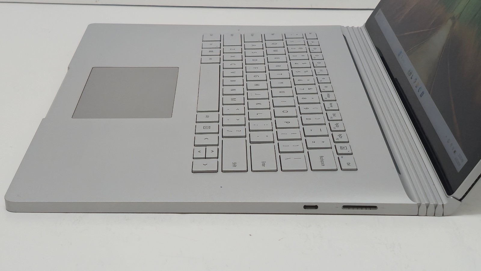 Surface Book 3 15″ (1899) i7-1065G7 32GB RAM 1TB SSD GTX 1660 GPU 6GB GDDR6