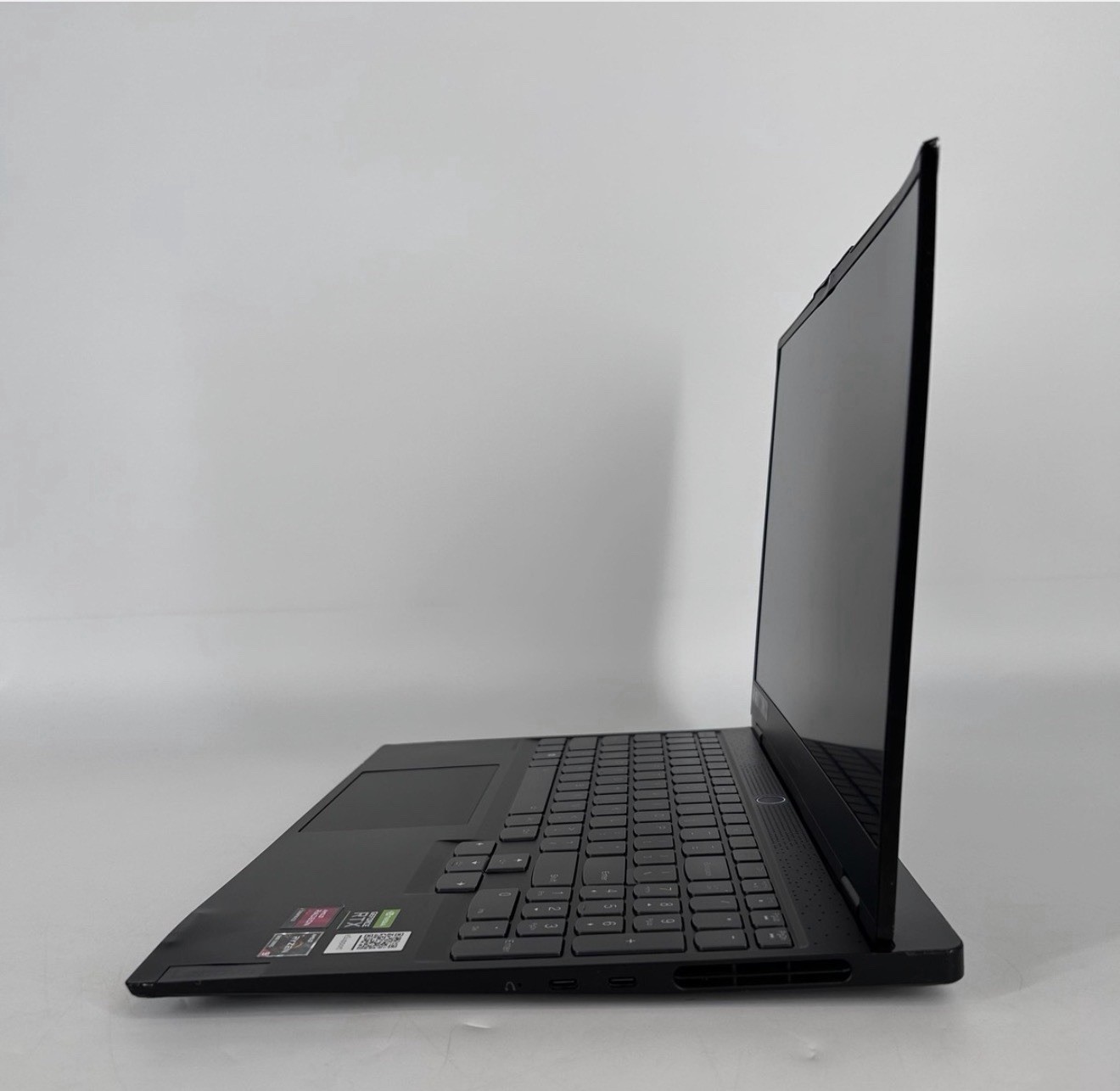 Lenovo Legion 5 15.6in 165hz Ryzen 7 260 48GB RAM 500GB SSD RTX 5060 Gaming