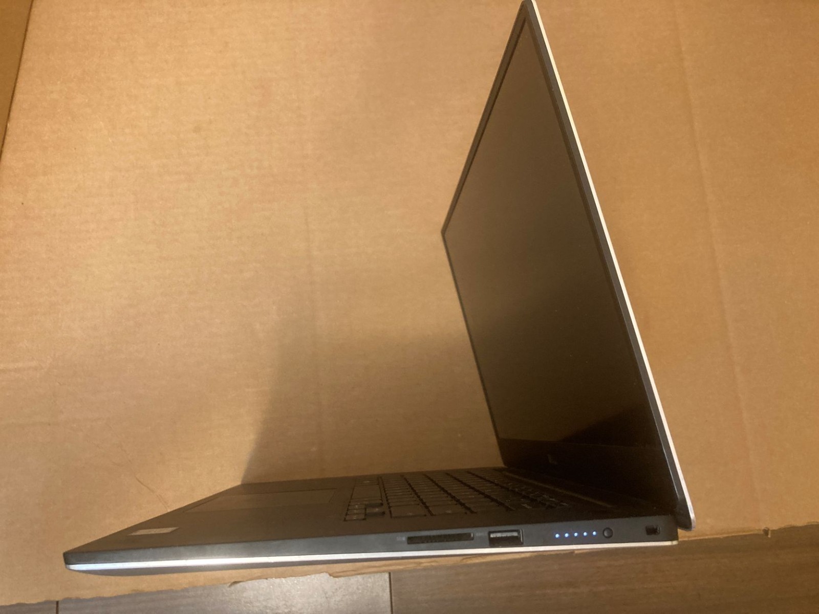Dell Precision 5530 i7-2.6GHz 32GB 256GB SSD P1000 4GB GDDR Win11