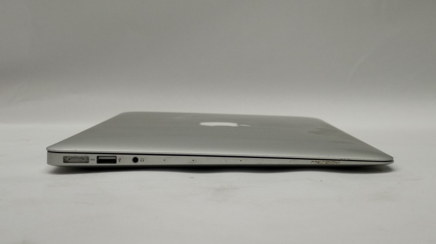 Apple MacBook Air A1466 13.3″ i5-5350U@1.80GHz 8GB/256GB M.2 OS Big Sur TH014!