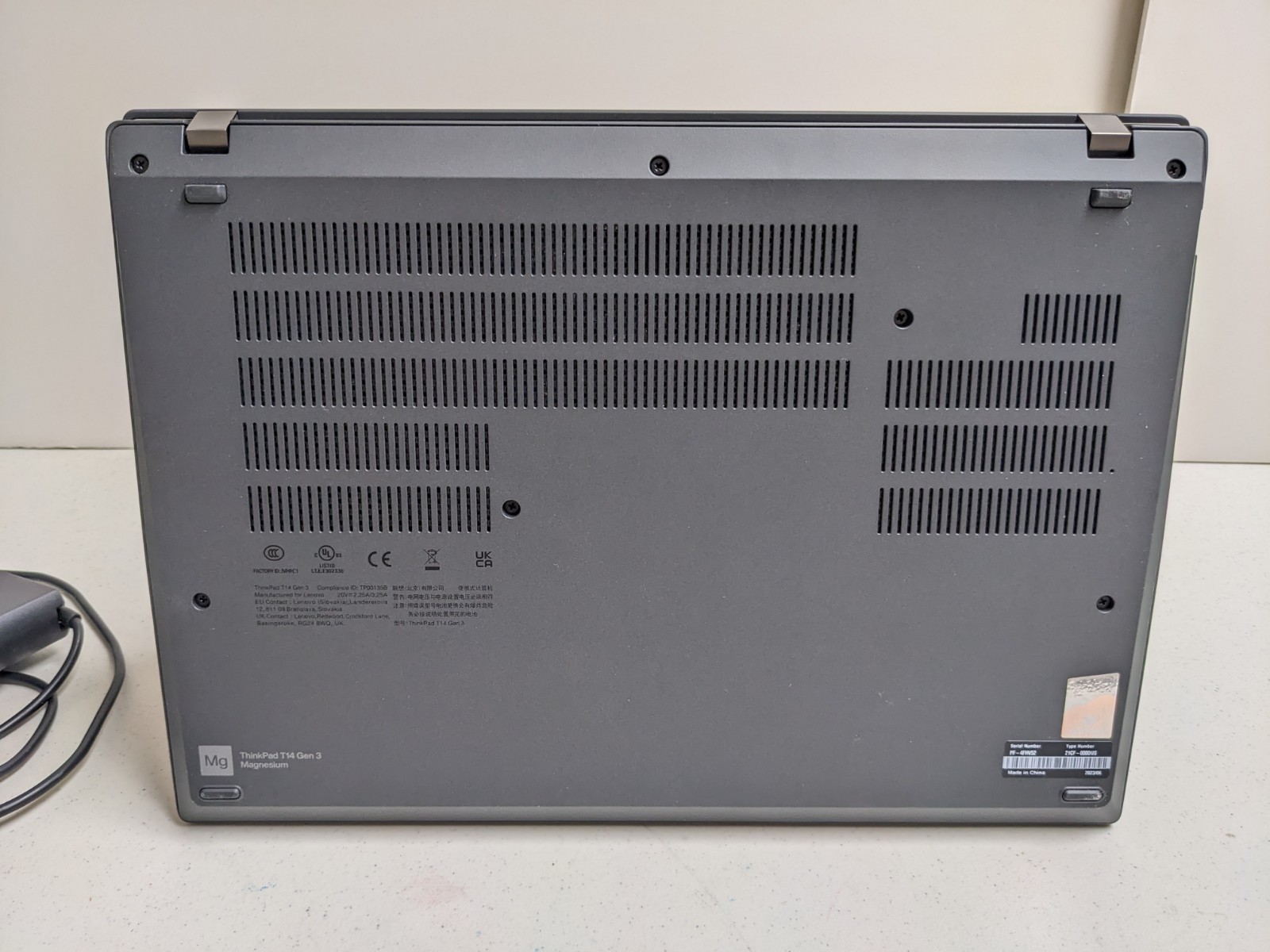Lenovo Thinkpad T14 Gen3 Ryzen 7 6850U, 16gb RAM, 512GB SSD, touch, mfg warranty