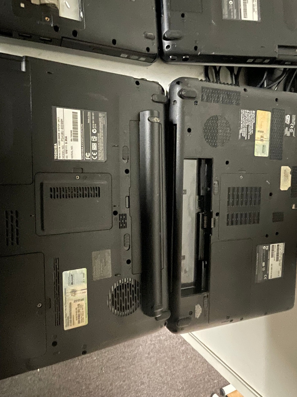 lot 4 Toshiba Satellite (2) A305, (2) A505 Laptops – Parts/Repair Wholesale