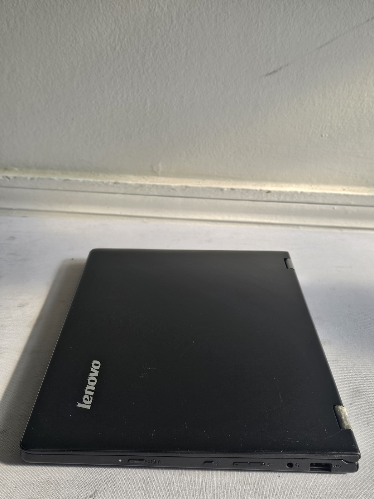 Lenovo Yoga 2 11 Laptop – Intel Pentium N3540 – 4GB RAM – 500GB HDD Win 10 READ