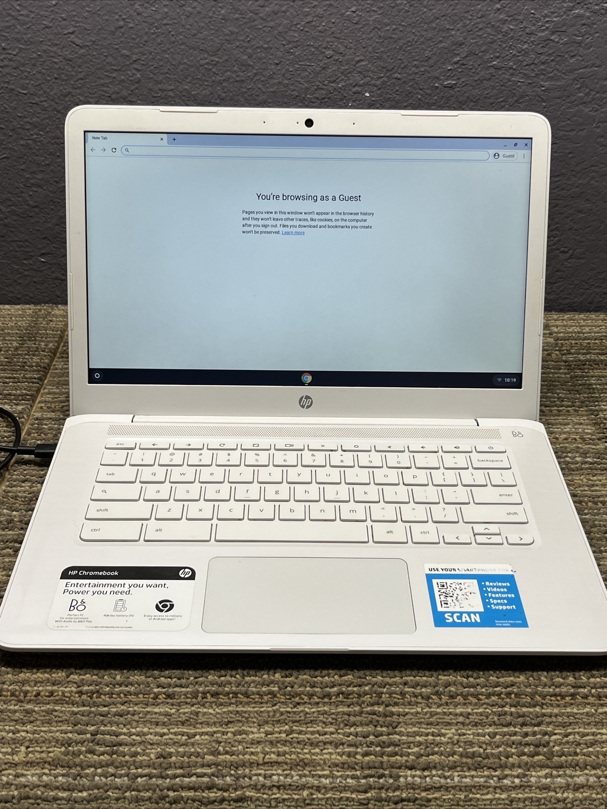 HP Chromebook 14″ Laptop, Snow White, 32 GB, 4 GB RAM (14-db0030nr) 3227