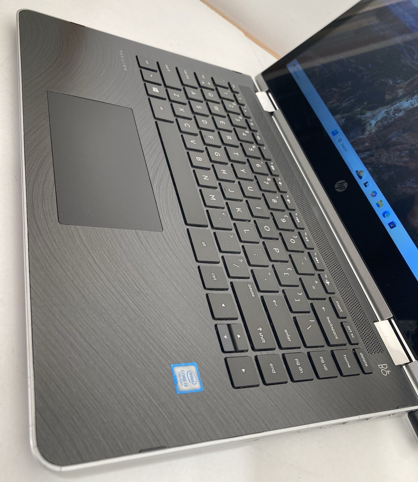 HP Pavilion x360m Convertible 2in1 Laptop Windows 11 /i3 7100U, 8GB, 240GB/READ