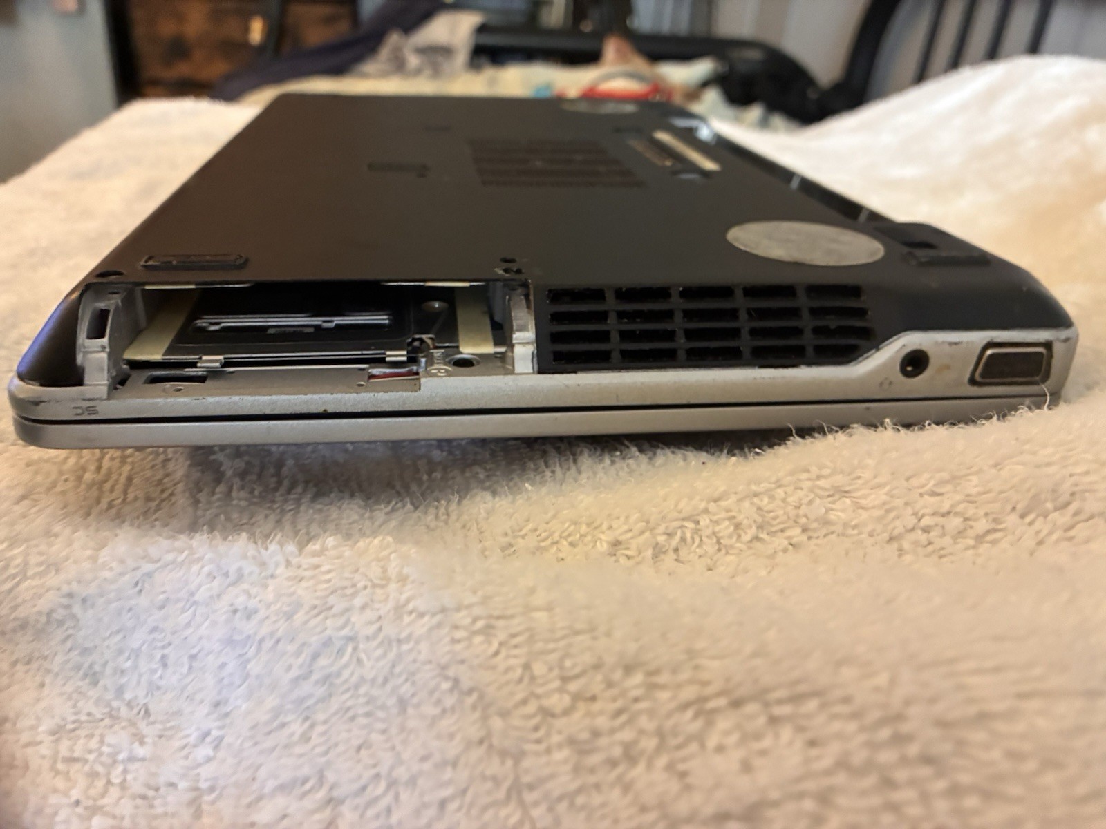 Dell Latitude E6330 Laptop Computer PARTS / REPAIR