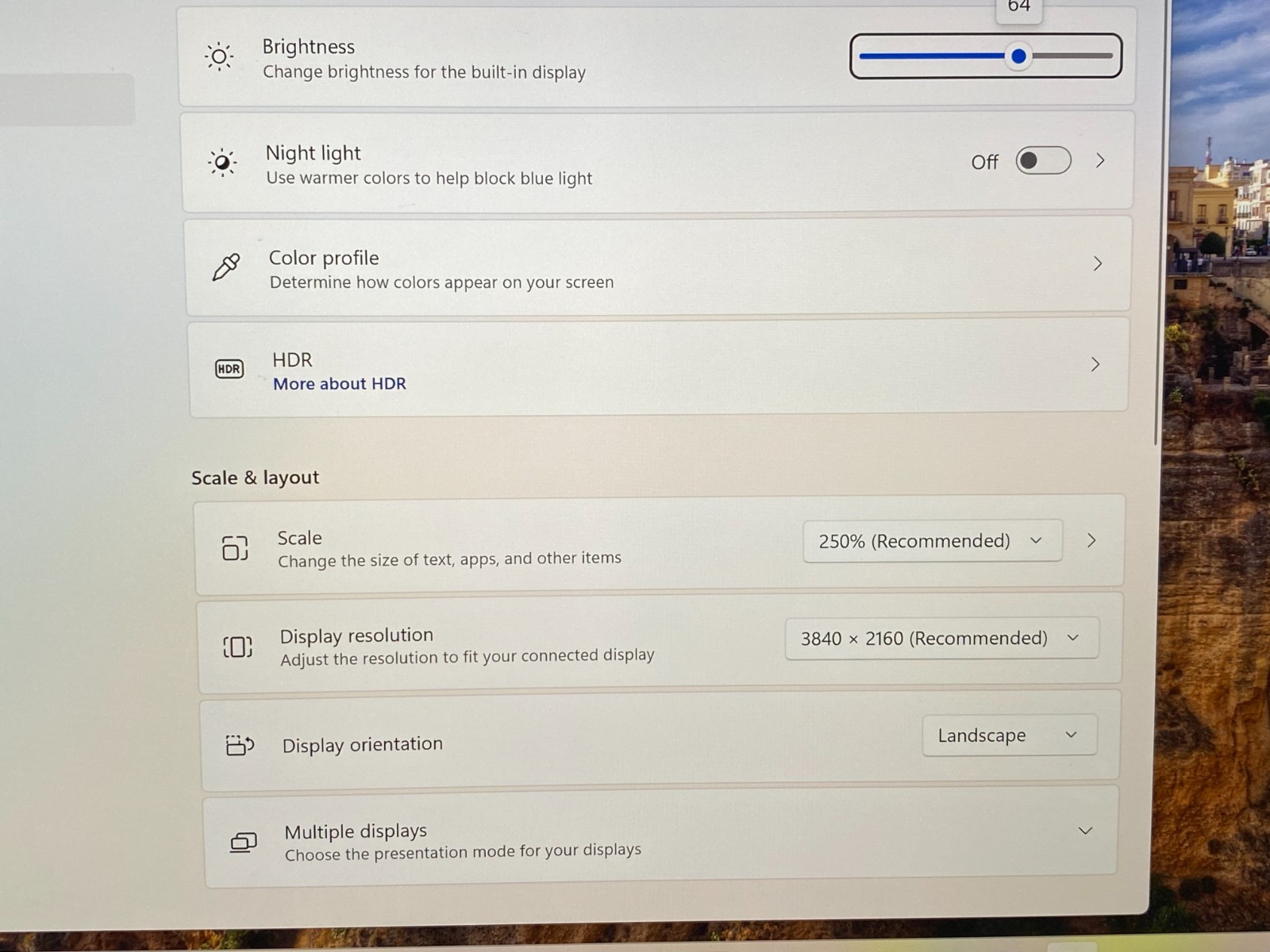 Dell Precision 5520 15.6″ Xeon 4K E3-1505M v5 16GB, 500GB SSD, M1200, Win 11 Pro