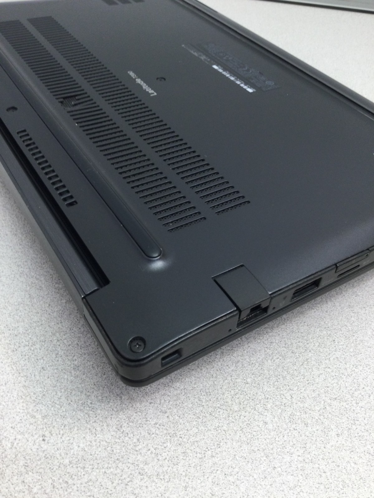 Dell Latitude 7390 13″ i7-8650u 8GB RAM 128GB SSD WINN 11 PRO