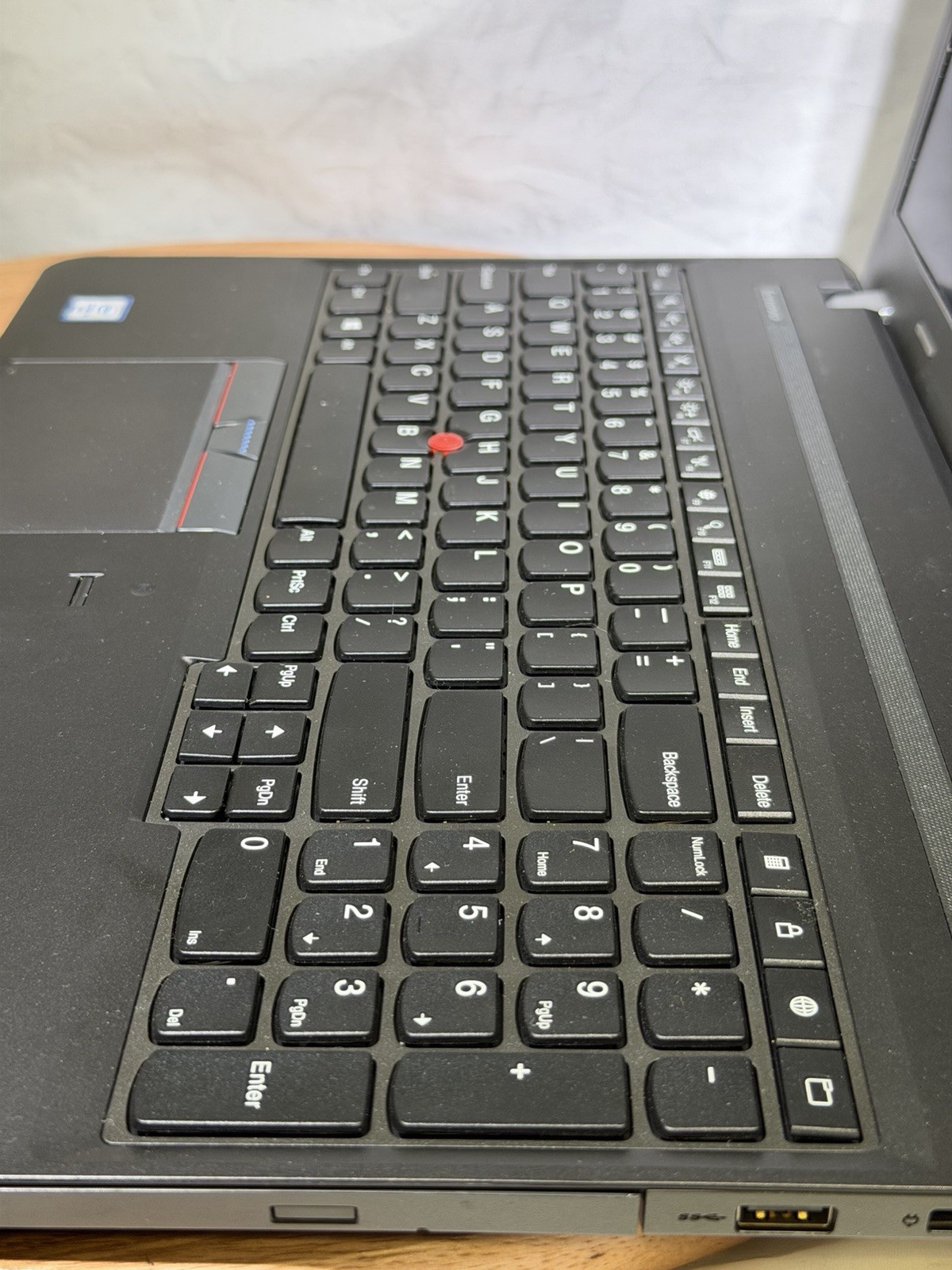 Lenovo Laptop ThinkPad E560 (20EV002FUS) Untested