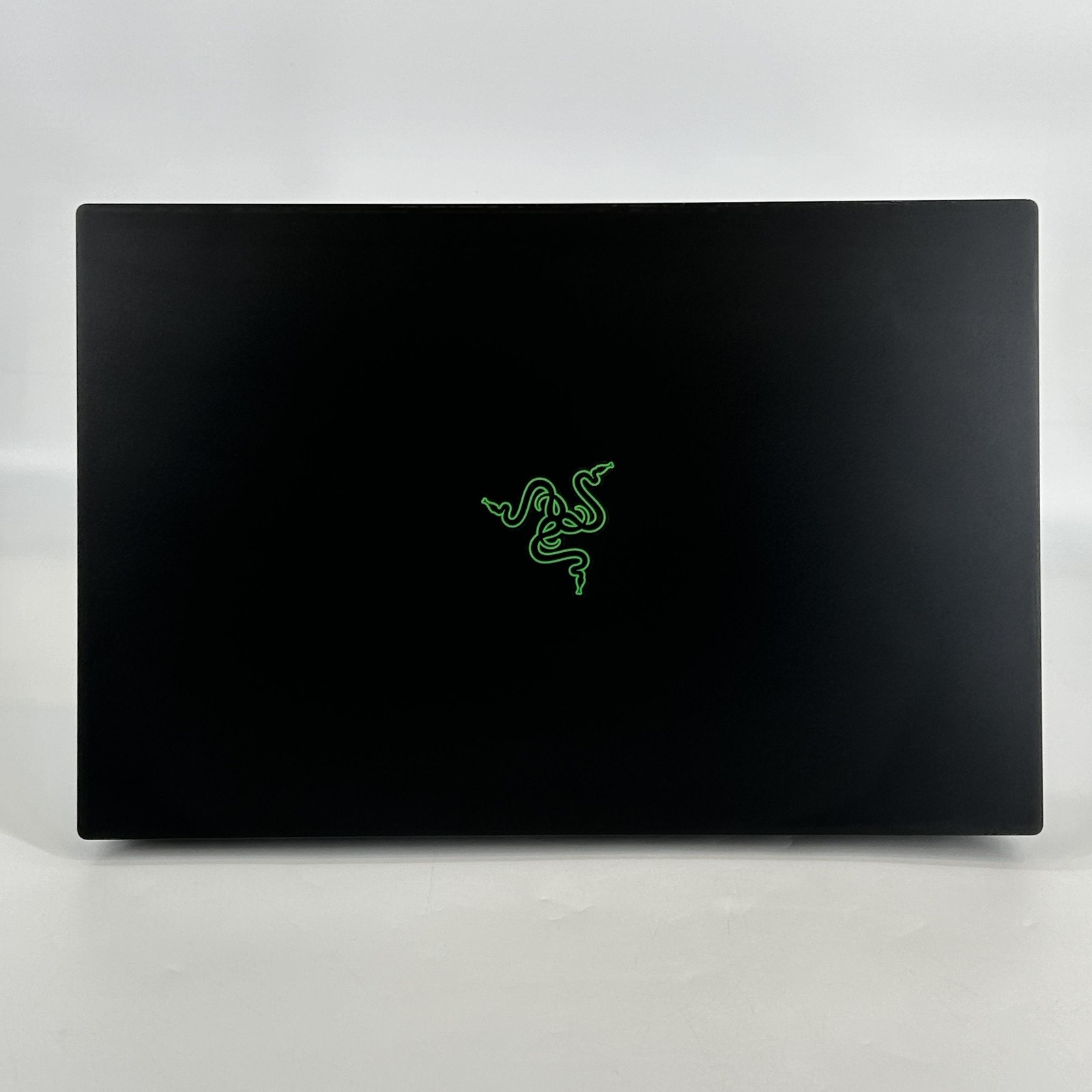Razer Blade 15 240Hz 2K 2.5 GHz i9-12900H 16GB 1TB SSD RTX 3070 Ti Excellent