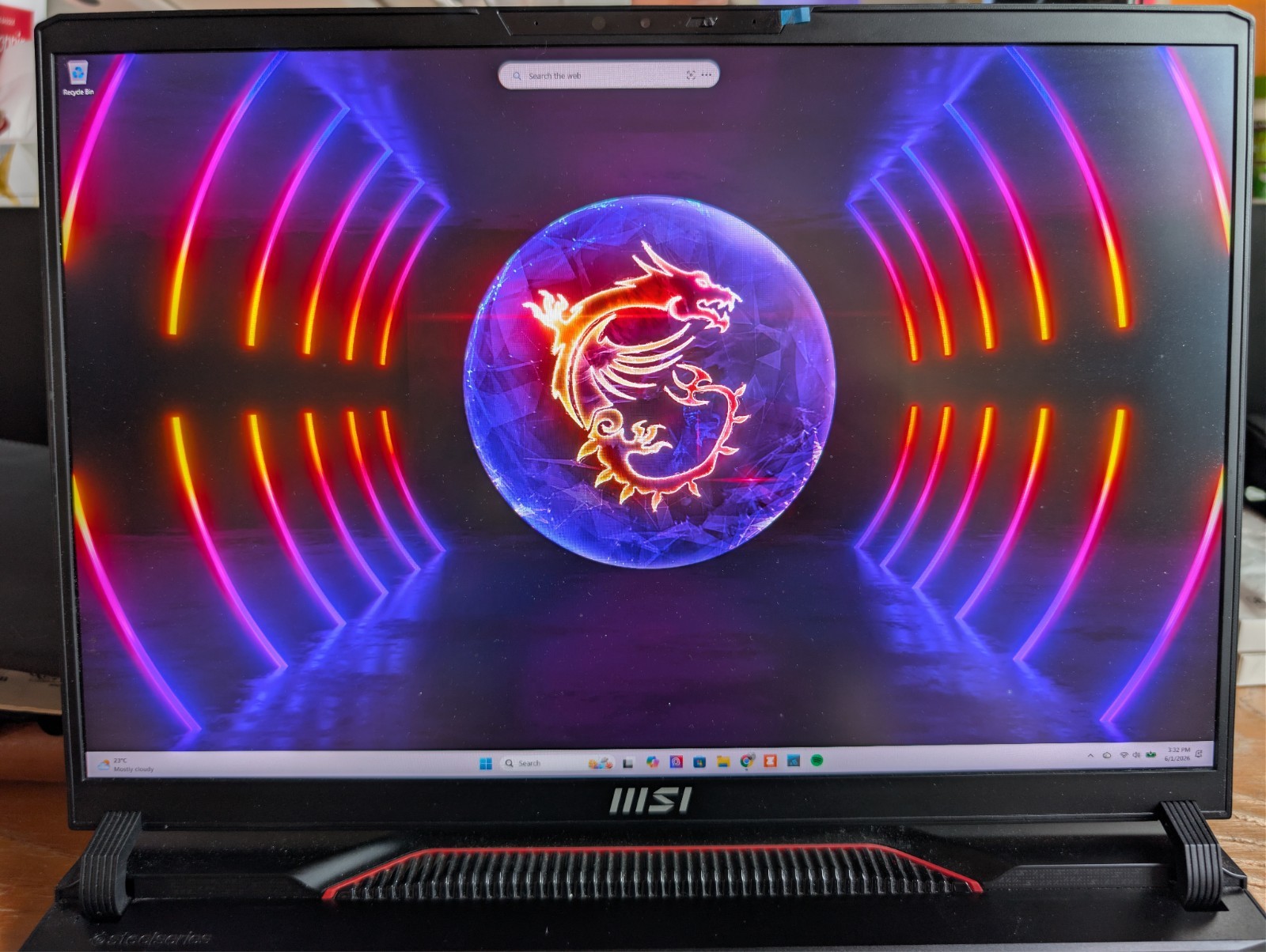 MSI Raider GE68 HX Gaming Laptop. i9-13950HX, 16GB 5600mhz DDR5, NVIDIA RTX4060