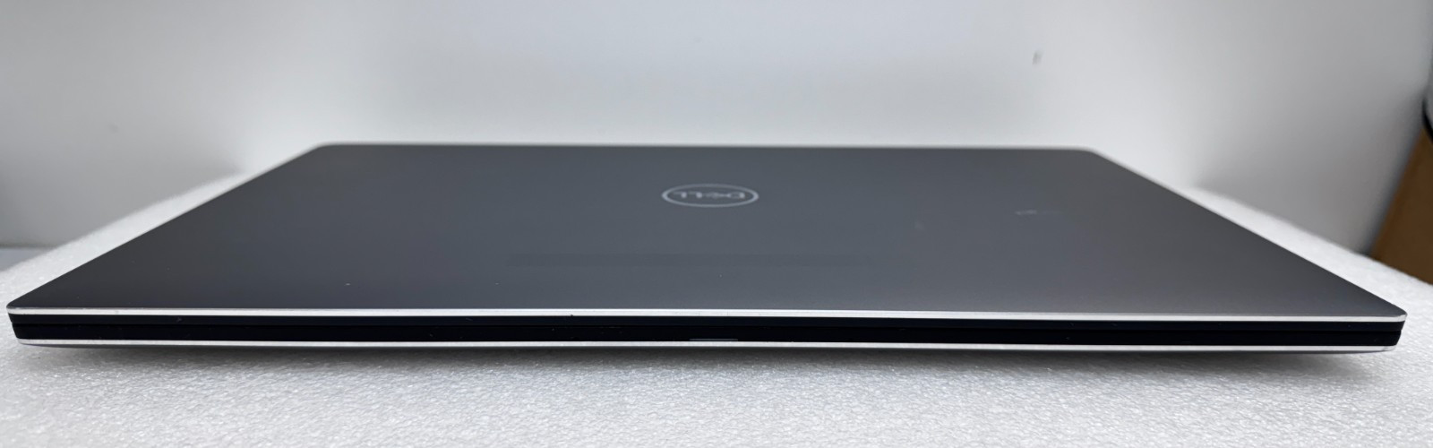 Dell Precision 5540 15.6 4K Touch Laptop i7-9850H 24GB 512GB Nvidia T1000 Win 11