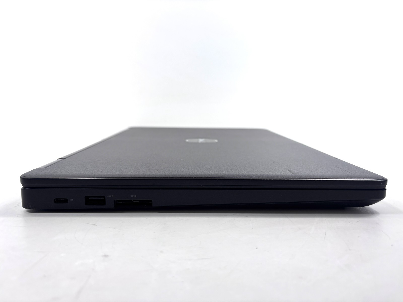 Dell Latitude 5580 – 15.6″ FHD, 2.8GHz i7, 16GB RAM, 256GB SSD, Windows 11