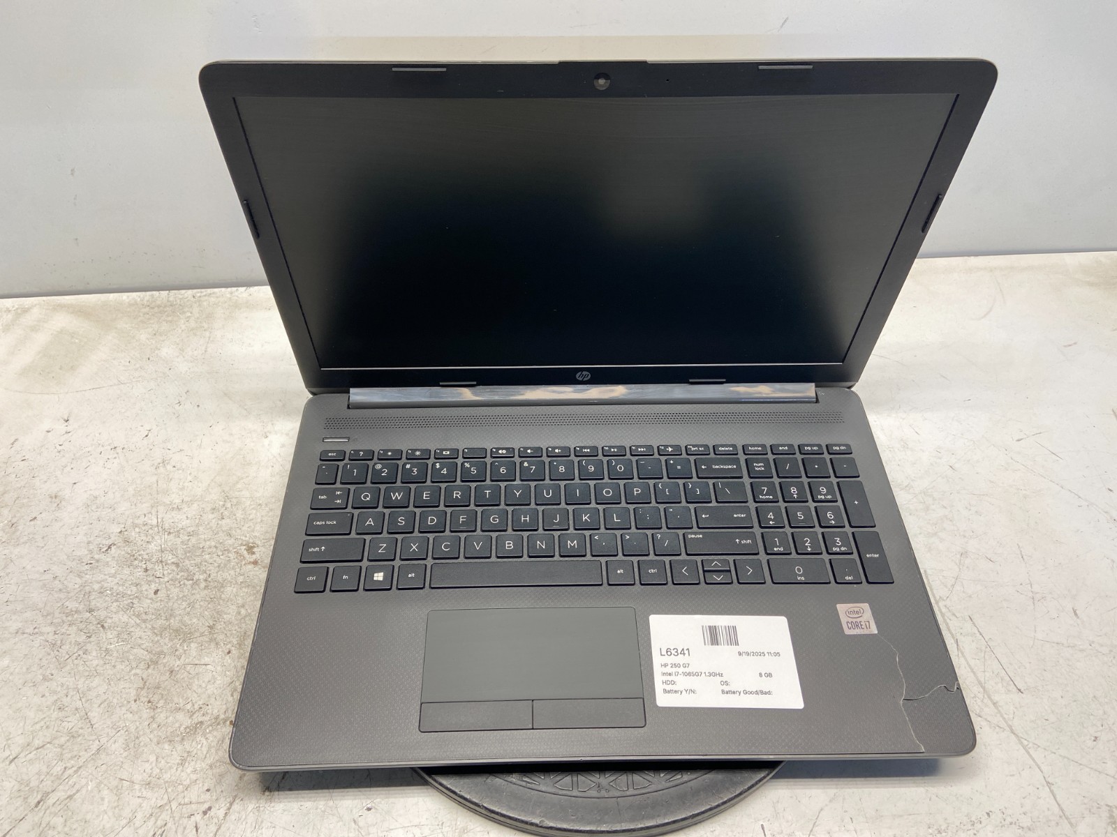 HP 250 G7 Intel i7-1065G7 1.3GHz 8 GB NO HDD