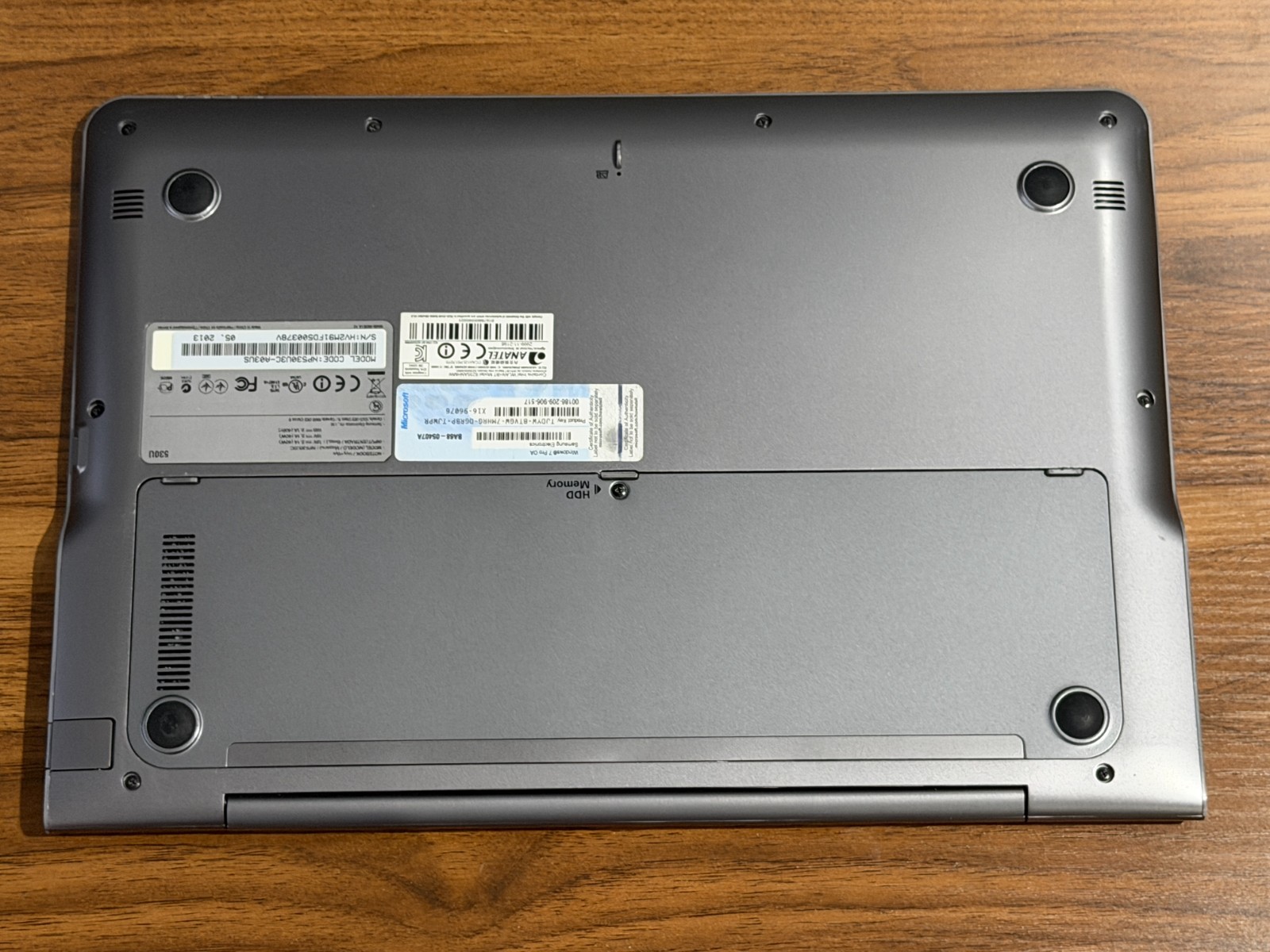 Samsung Series 5 Ultra 530U 13.3″ i5-3317U 1.7Ghz 8GB RAM 500GB SSD Windows 10
