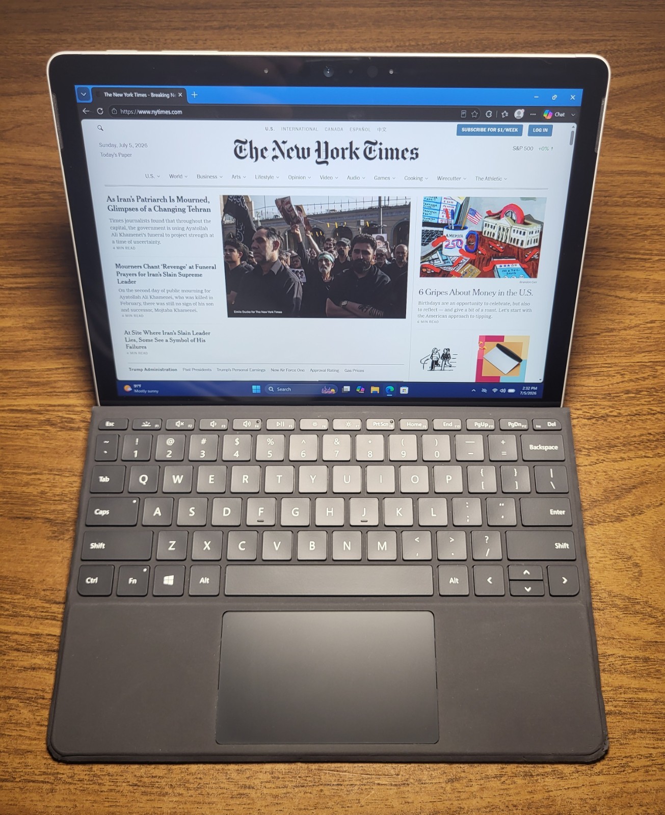Microsoft Surface Go 4 Business N200 8GB 128GB w/ Type Cover Battery Health 96%