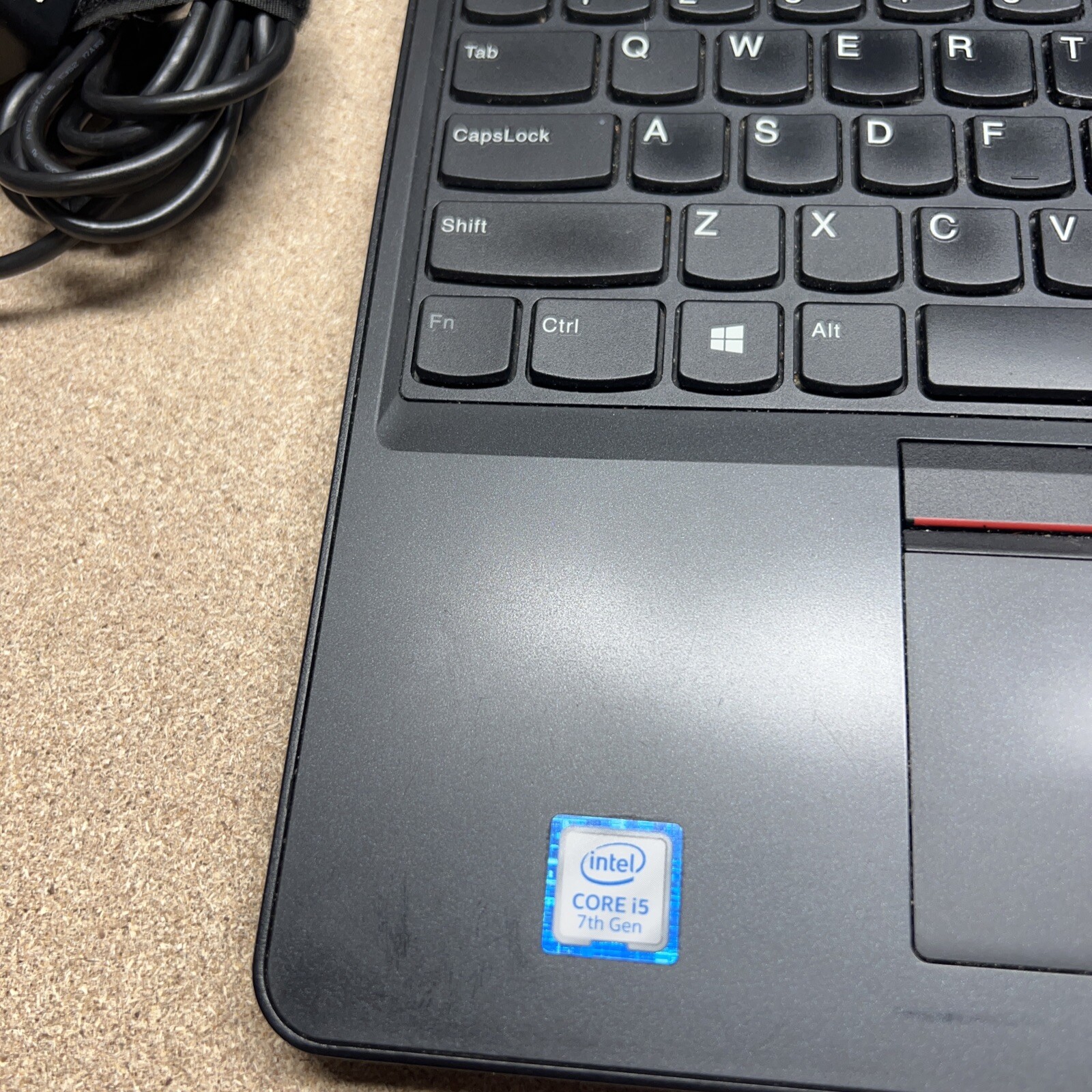 LENOVO THINKPAD E570 15.6″ Intel Core i5-7200U 2.50GHz 8GBRAM -256GBSSD