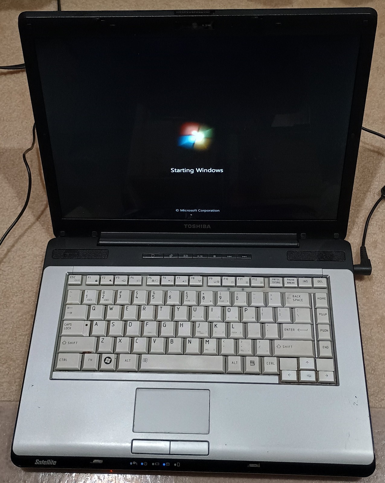 Toshiba Satellite A215 laptop Windows 7 Pro & Open DOS Dual Boot, Works Great!