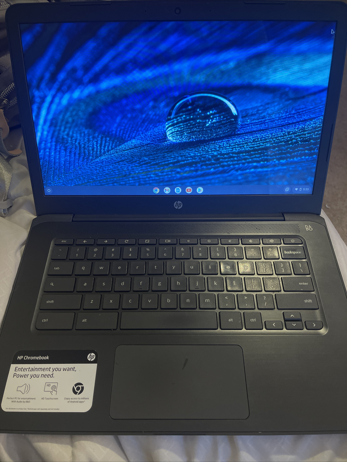 HP 14-db0025nr 14″ HD Touch Chromebook AMD A4-9120C Radeon R4, 4GB, 32GB
