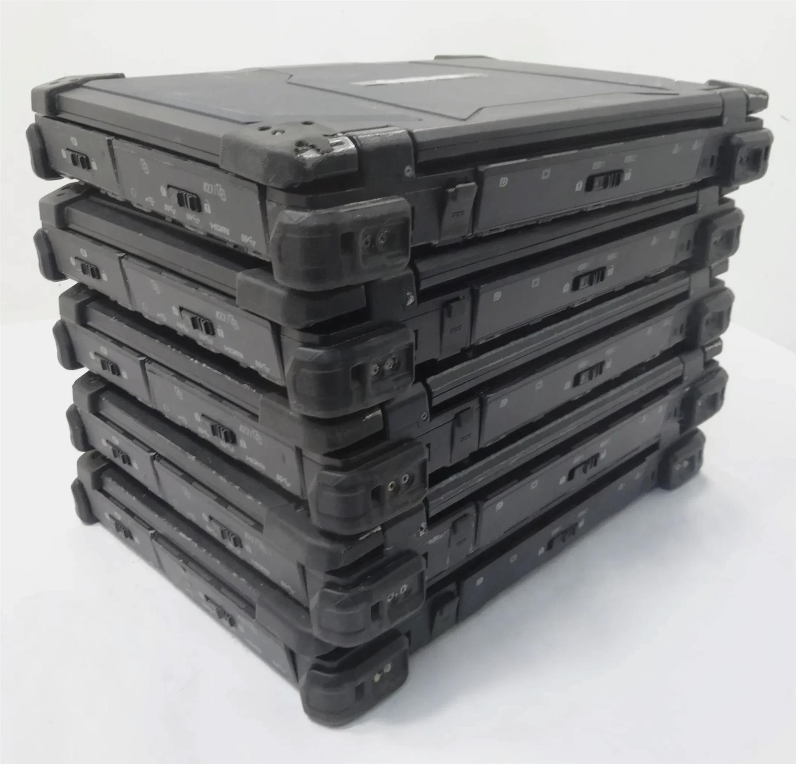 Lot of 5 DuraBook Z14i Rugged Laptop 14″ Core I3 -8130U 2.20GHz 4 GB No HD