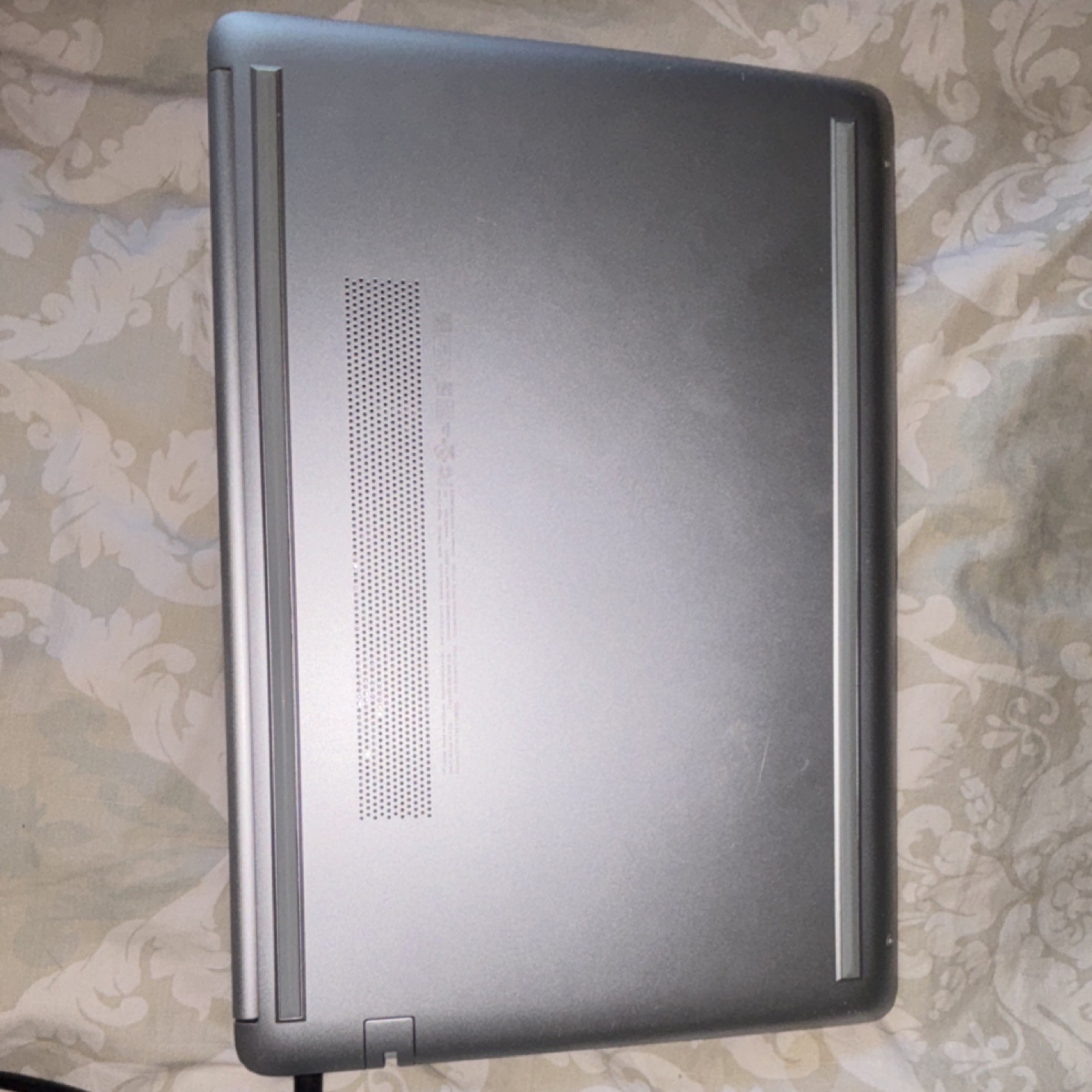 HP 15.6″ Silver Notebook AMD Ryzen Radeon Graphics Webcam USB HDMI SD Card Slot