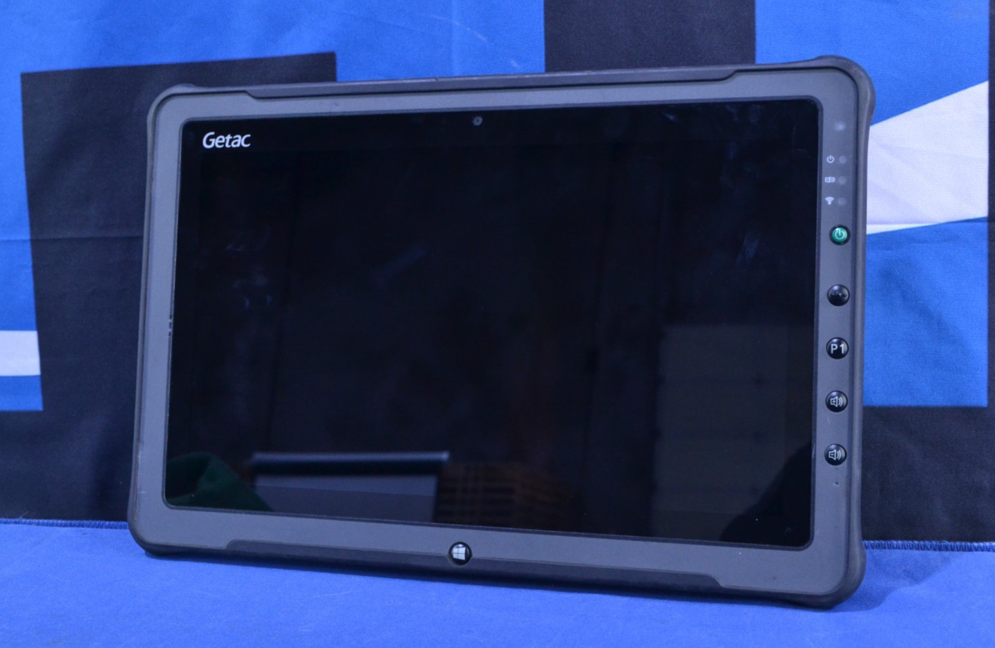 Getac F110 G3 Rugged Tablet i5-6200U/ 8GB/ 256GB/ No OS/ No Stylus (J063003)